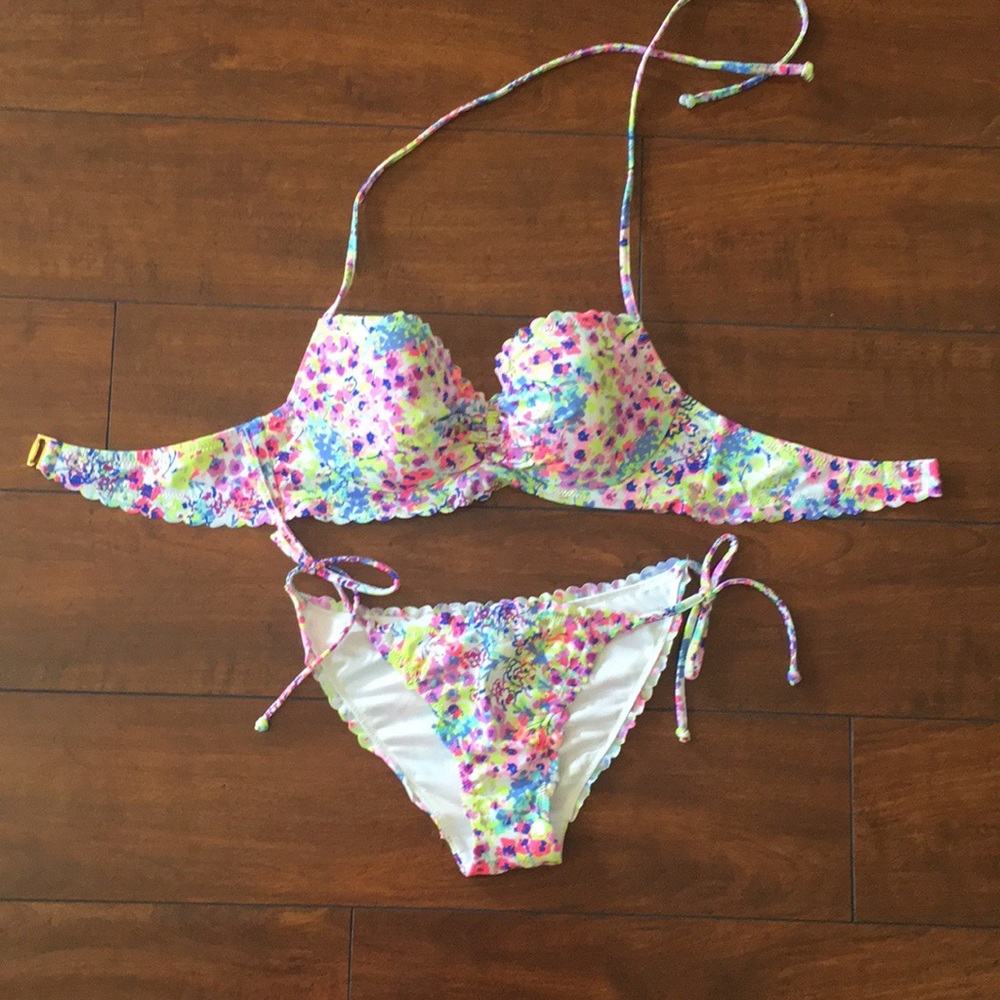 VIctorias Secret Swim Suit